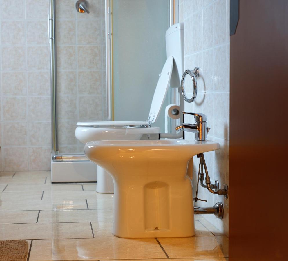 Emily House Vignola Apartman Le Vignole-sziget Kültér fotó