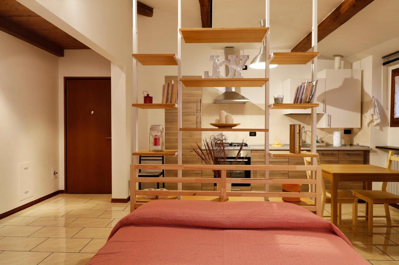 Emily House Vignola Apartman Le Vignole-sziget Kültér fotó
