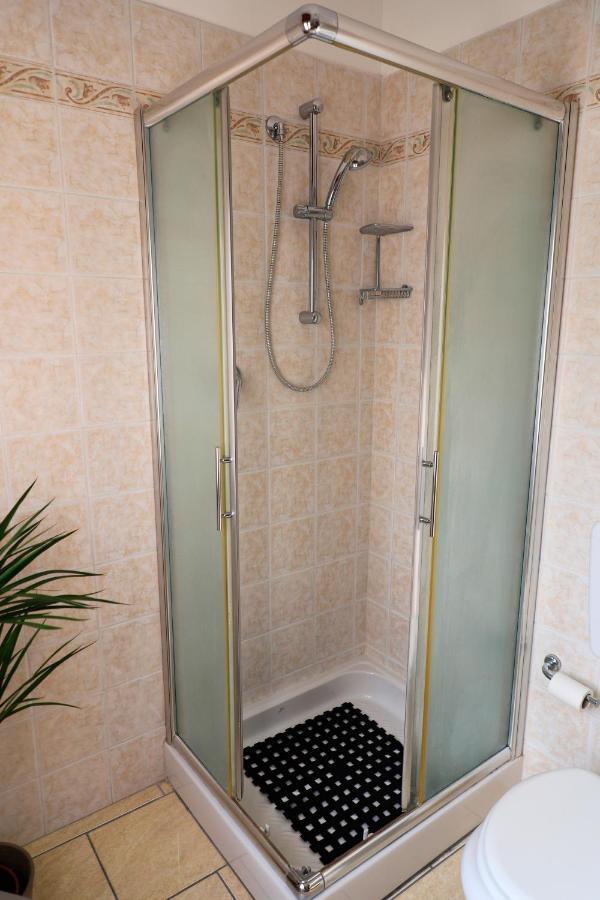 Emily House Vignola Apartman Le Vignole-sziget Kültér fotó